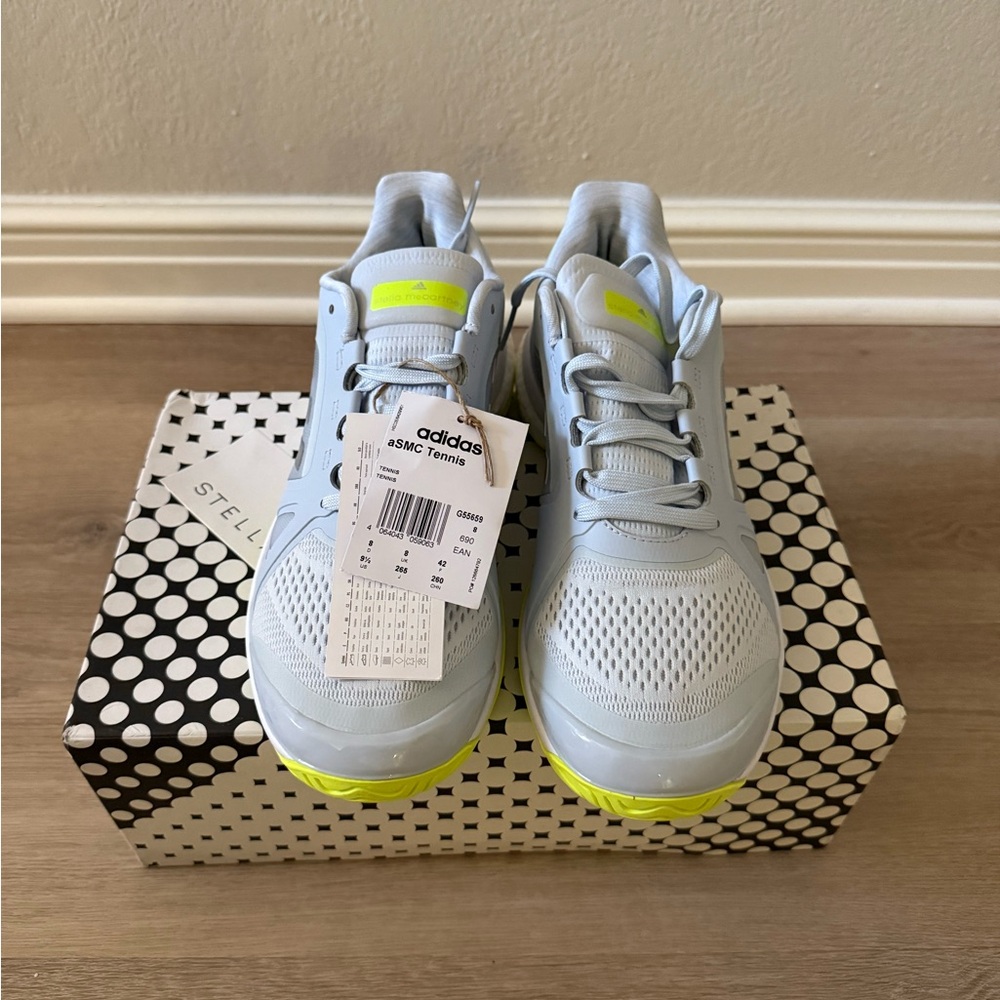 Adidas Stella McCartney Barricade Boost Tennis court shoe size 9 1/2 US. NWT.